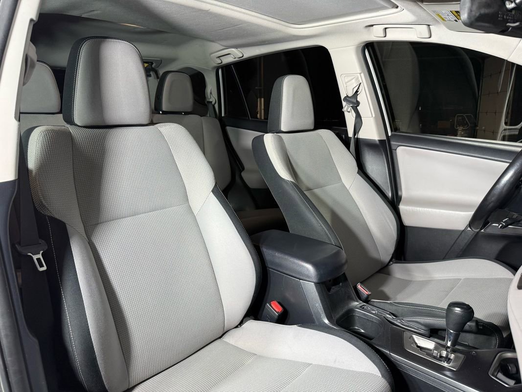 Used 2018 Toyota RAV4 LE w/ All Weather Liner Package AWD/4WD image 13