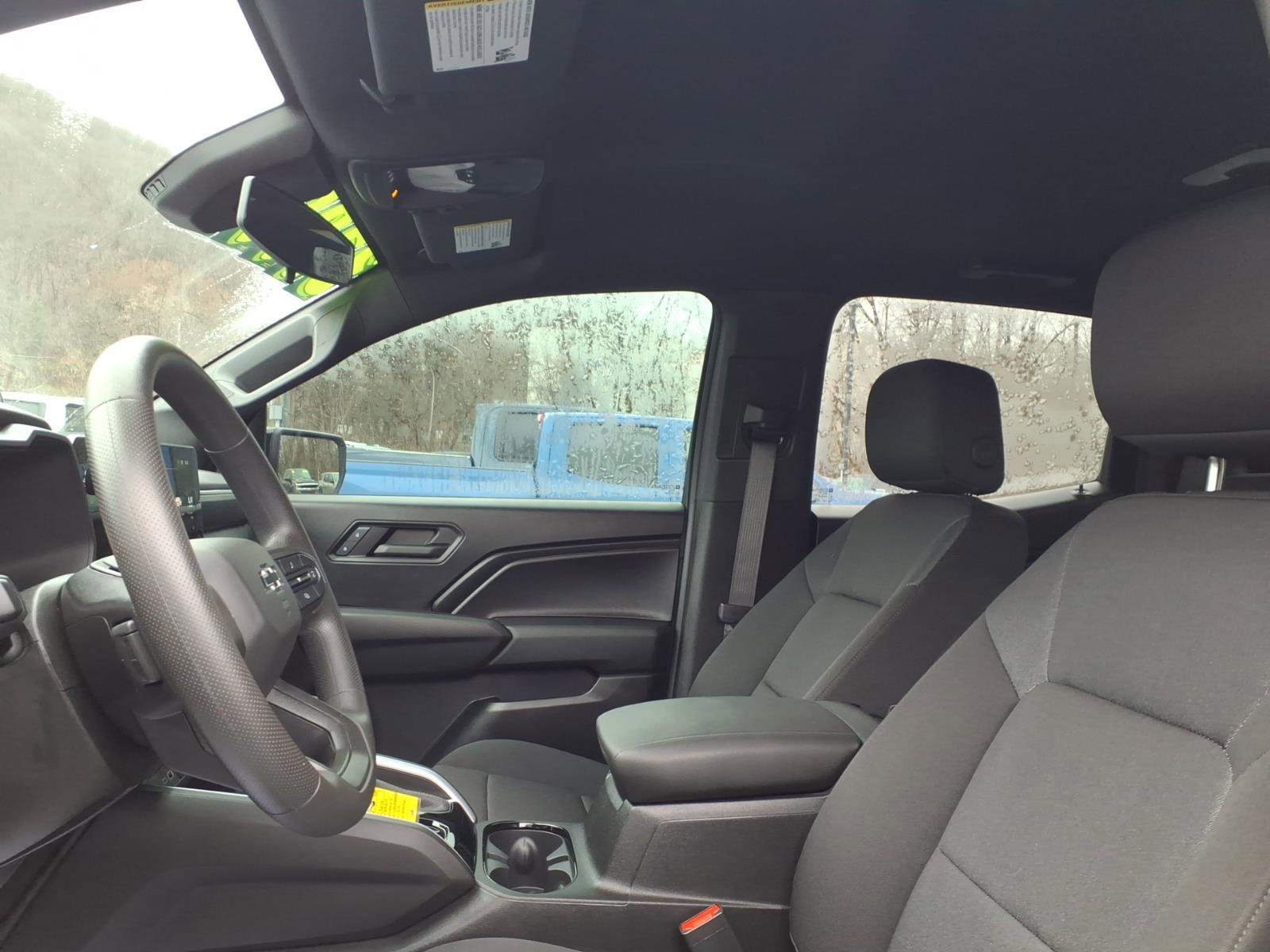 Used 2024 Chevrolet Colorado Trail Boss w/ Technology Package AWD/4WD image 11
