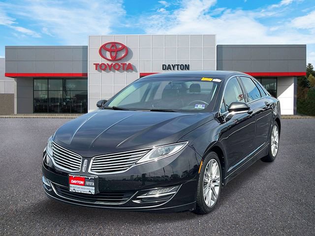 Used 2013 Lincoln MKZ FWD image 2