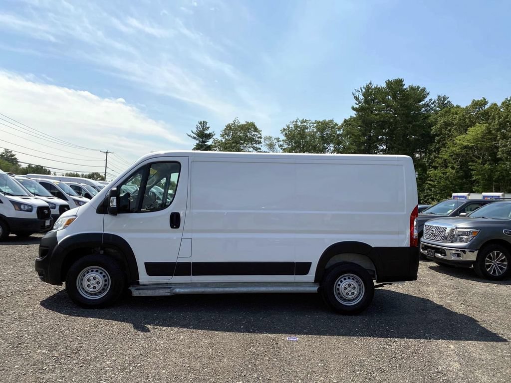 Used 2025 RAM ProMaster 2500 w/ U-Haul Equipment Group FWD image 8