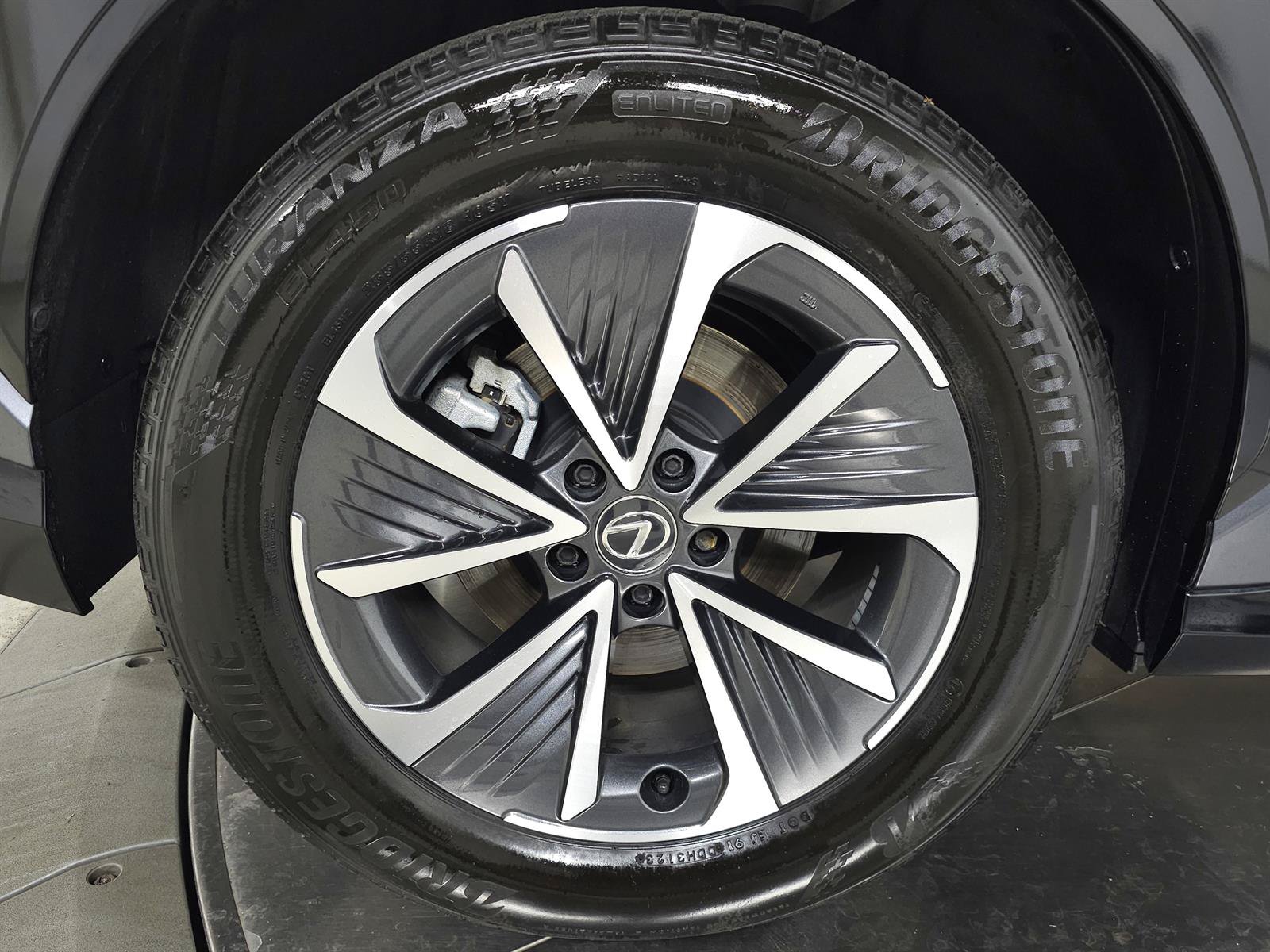 Certified 2023 Lexus RZ 450e Premium w/ Technology Package AWD/4WD image 13