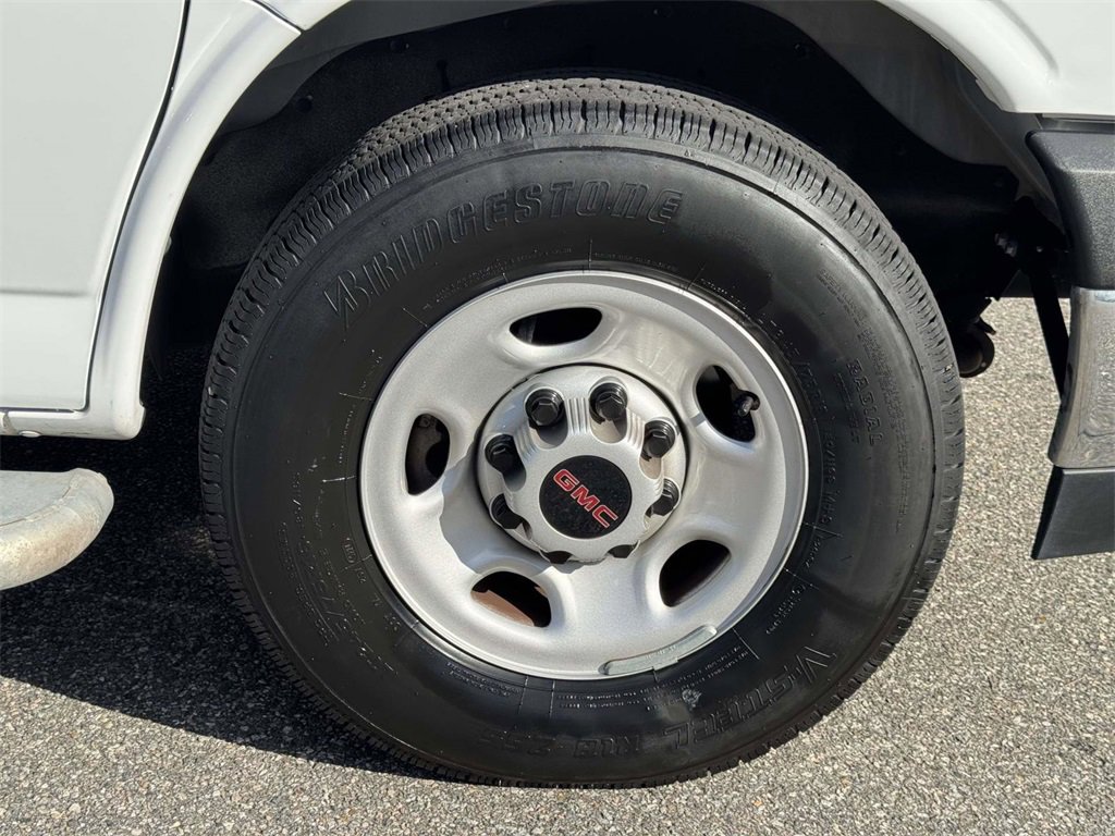 Used 2024 GMC Savana 2500 Work Van w/ Driver Convenience Package image 25