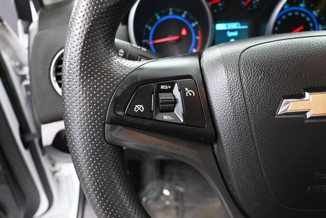 Used 2016 Chevrolet Cruze LT FWD image 25