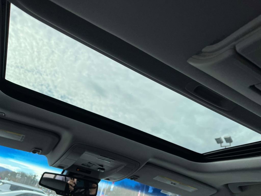 Used 2018 Chevrolet Tahoe Premier image 15