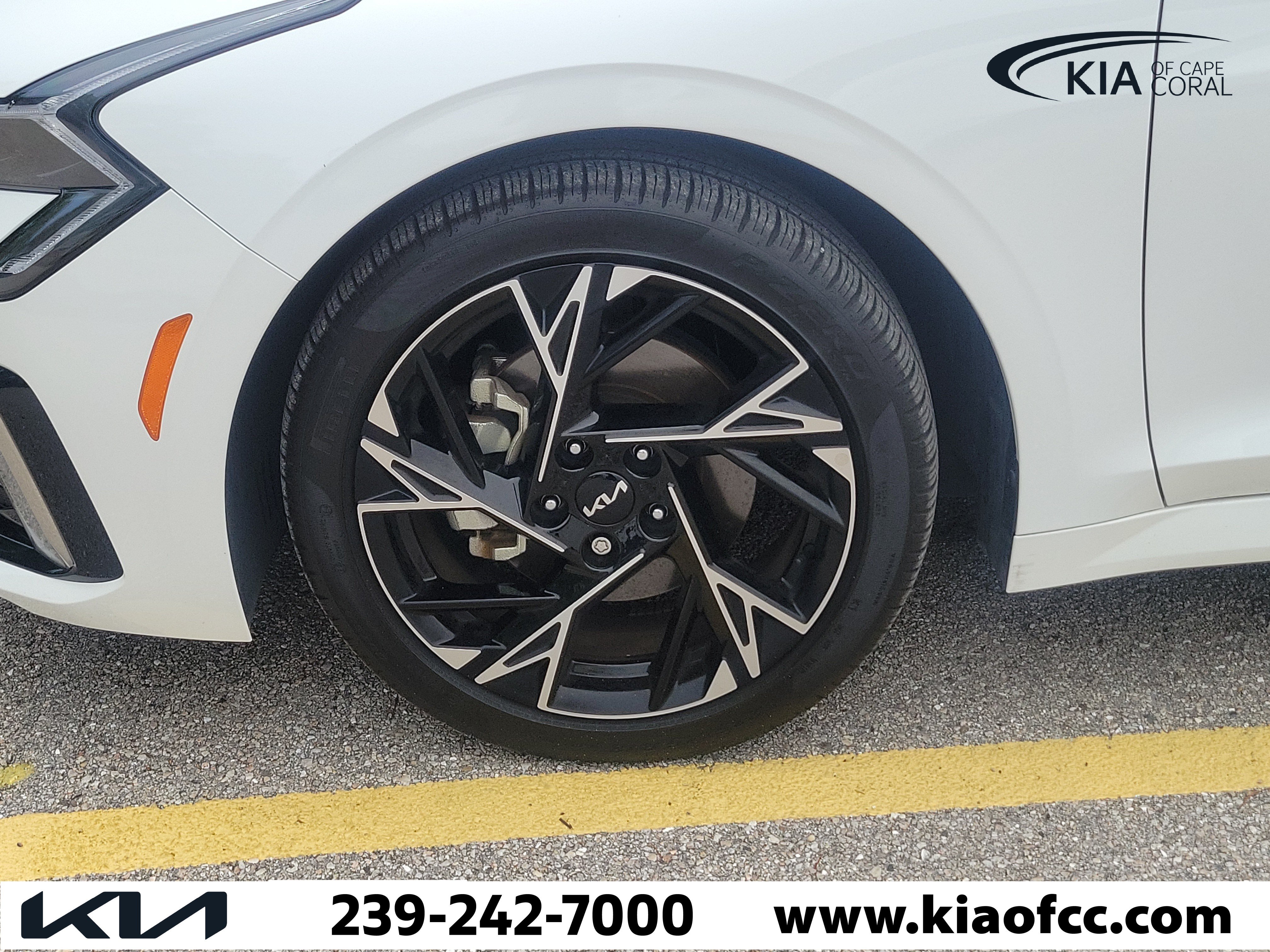 Certified 2025 Kia K5 GT-Line w/ GT-Line Premium Package FWD image 5
