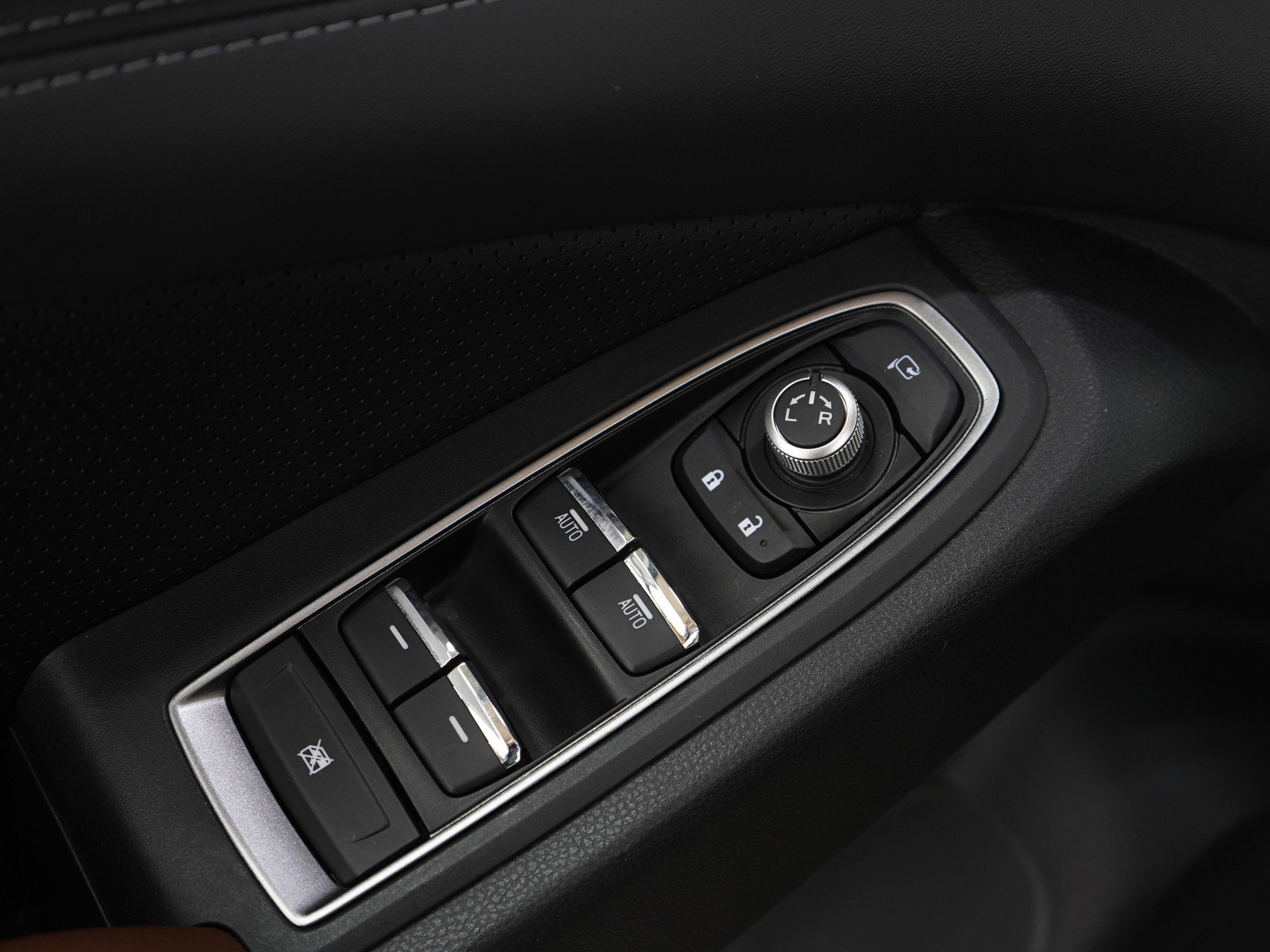 Used 2023 Subaru Ascent Touring image 24