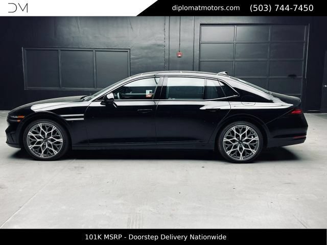 Used 2025 Genesis G90 3.5T AWD/4WD image 3