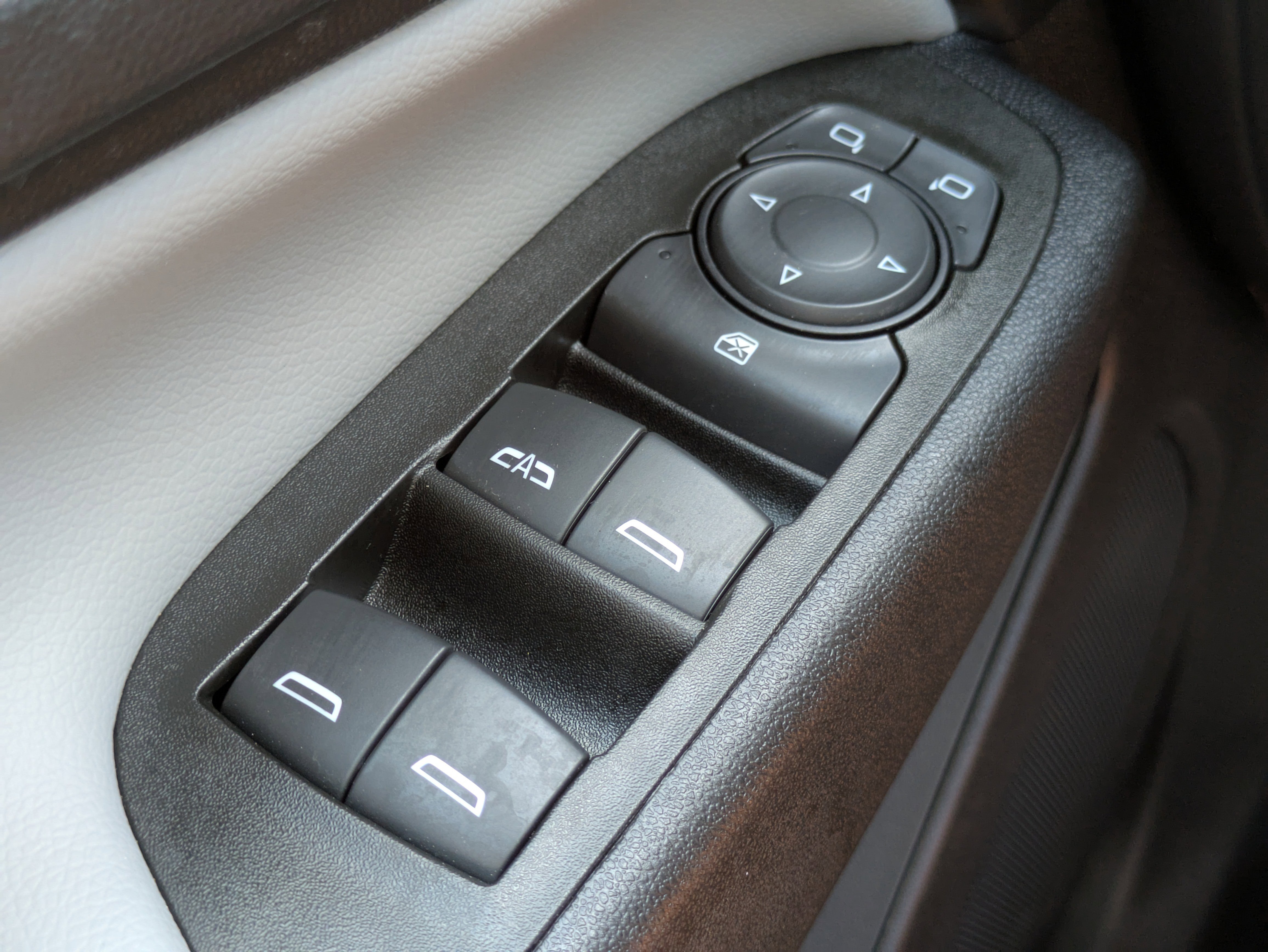 Used 2022 Chevrolet Equinox LT image 12