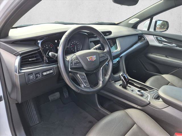 Used 2022 Cadillac XT5 Premium Luxury w/ Technology Package FWD image 10