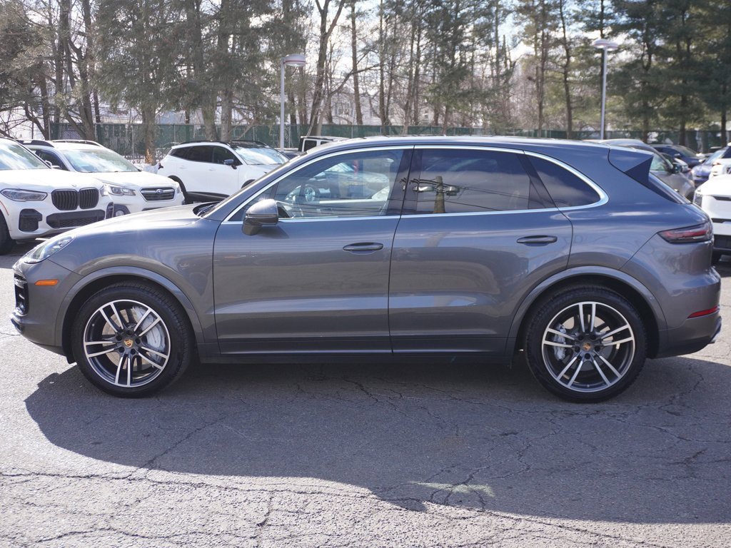 Used 2020 Porsche Cayenne Turbo image 19