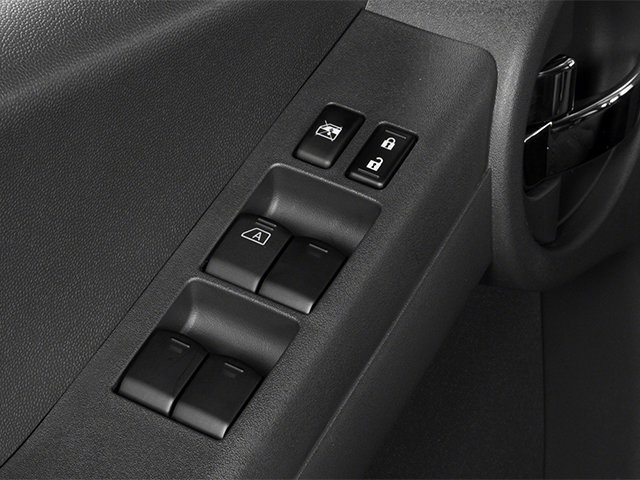 Used 2014 Nissan Xterra S AWD/4WD image 21