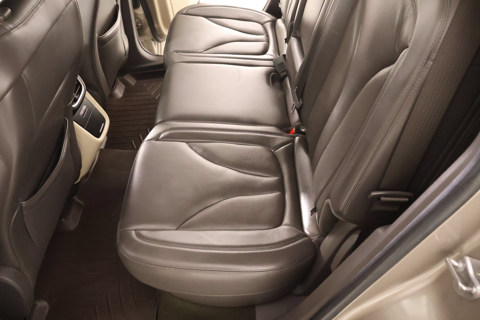 Used 2019 Lincoln Nautilus Select FWD image 12