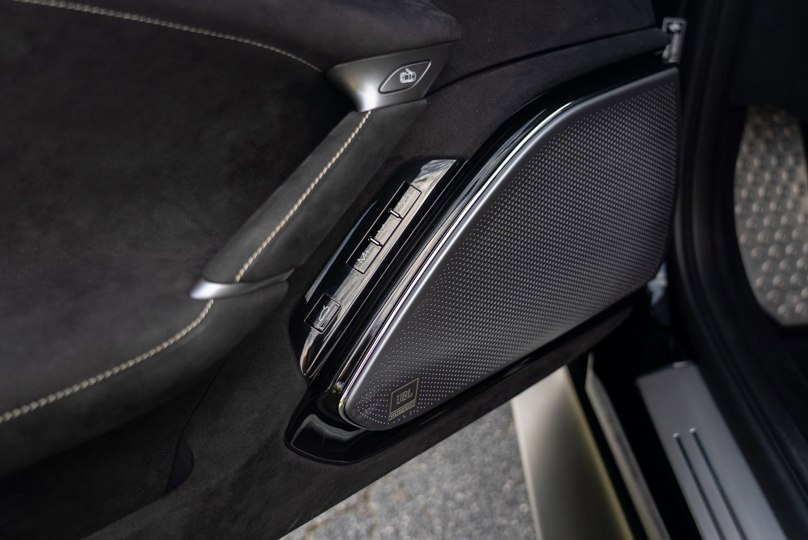 Certified 2022 Ferrari Roma image 24