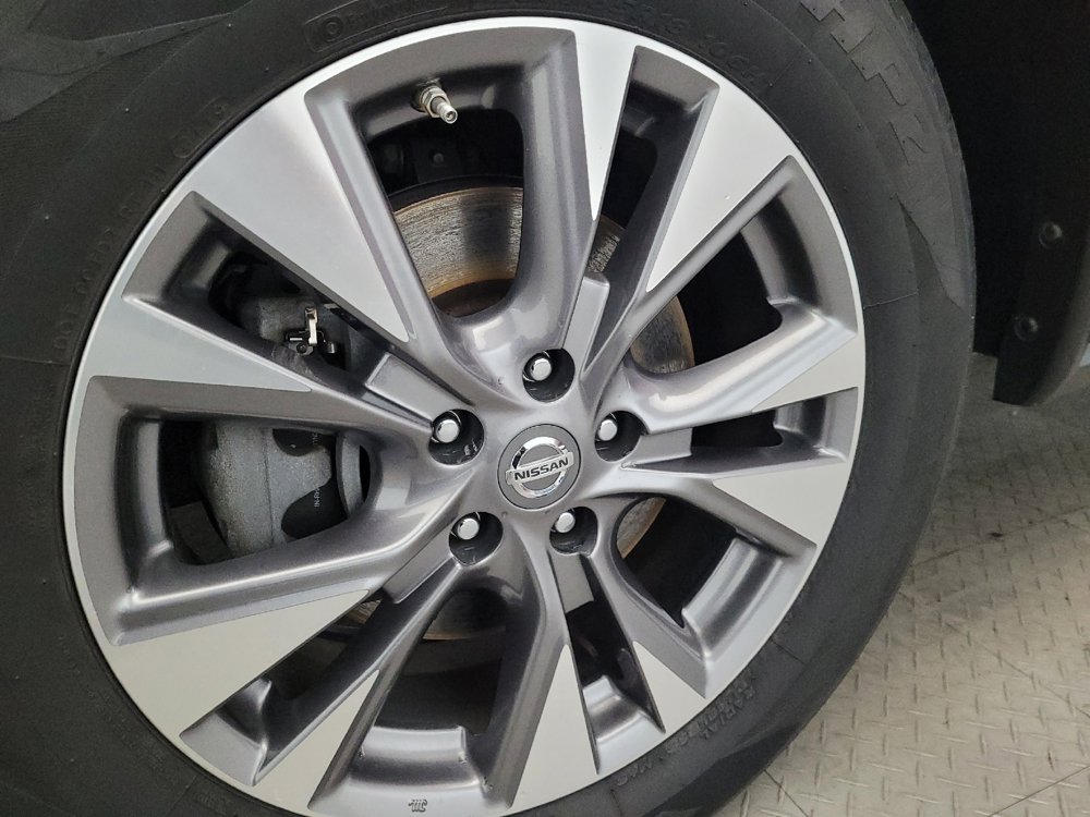 Used 2017 Nissan Murano SV FWD image 31