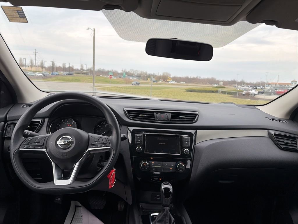 Used 2019 Nissan Rogue Sport S image 40