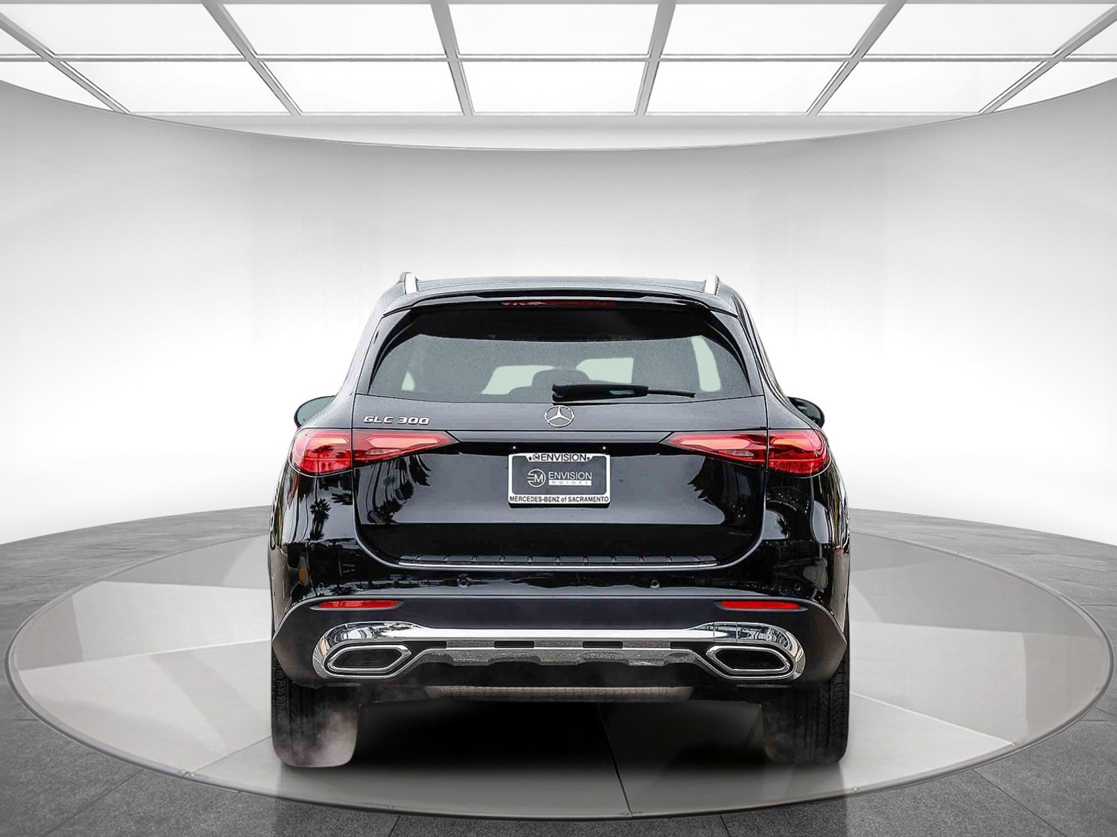 Certified 2025 Mercedes-Benz GLC 300 image 3