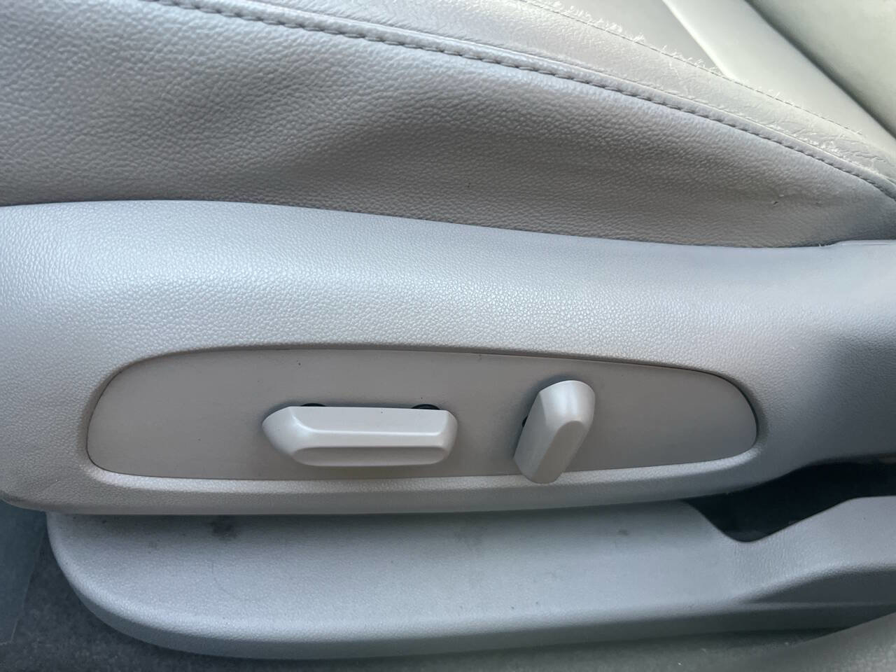 Used 2017 Chevrolet Cruze Premier w/ RS Package image 26