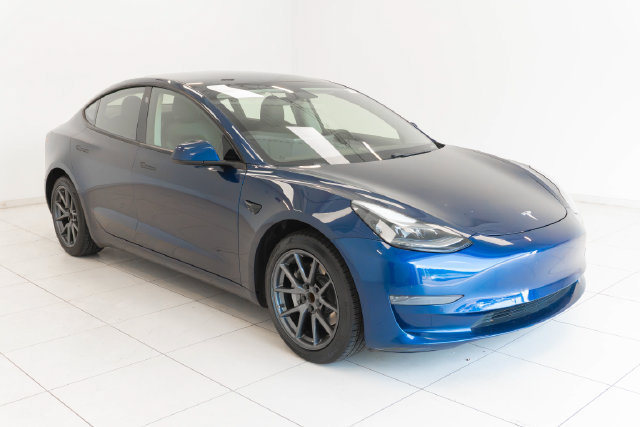 Used 2021 Tesla Model 3 Standard Range Plus RWD image 16