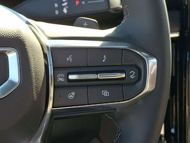 Used 2025 GMC Yukon Denali Ultimate AWD/4WD image 8