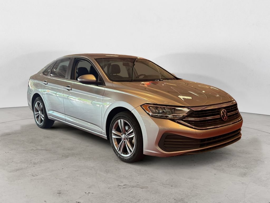 Used 2024 Volkswagen Jetta SE FWD image 1