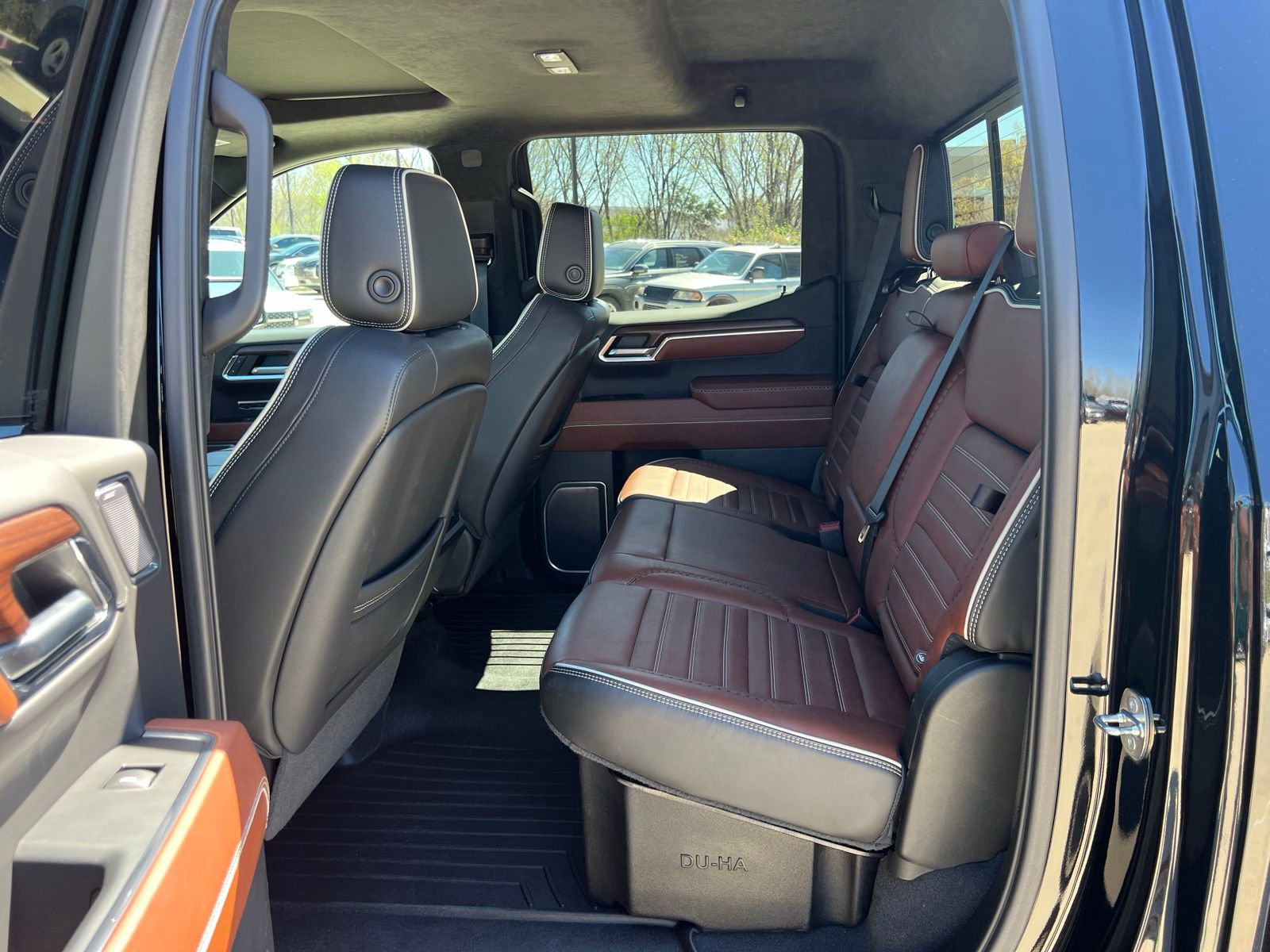 Used 2023 GMC Sierra 1500 Denali Ultimate image 16