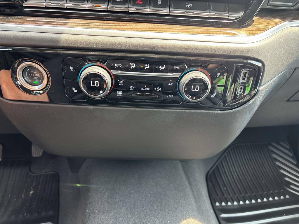 Used 2024 Chevrolet Silverado 1500 LT AWD/4WD image 26