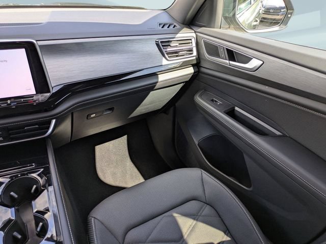 Used 2026 Volkswagen Atlas Cross Sport SE FWD image 18