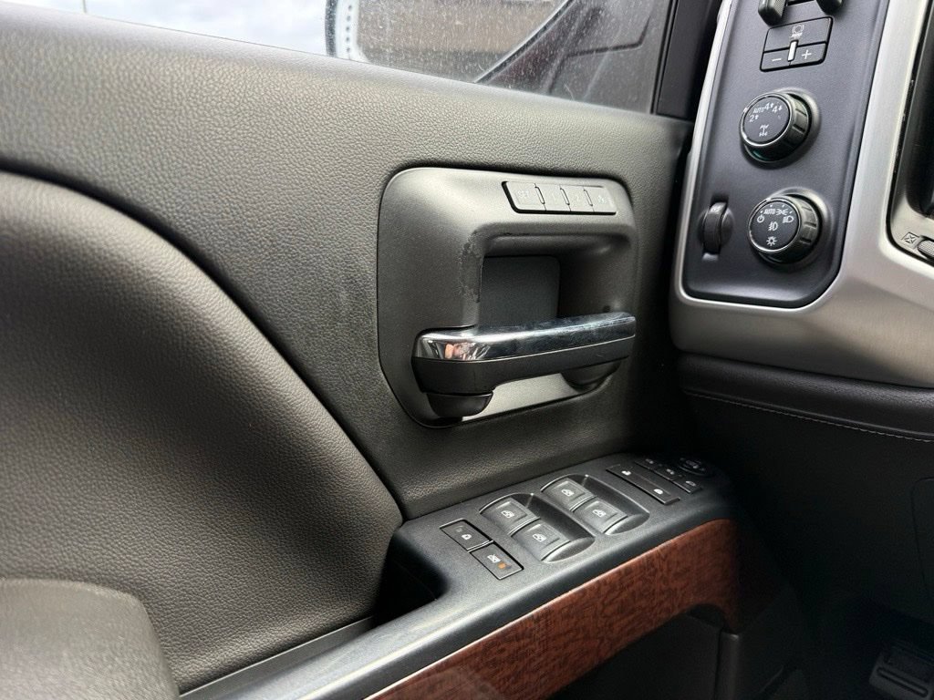 Used 2018 GMC Sierra 1500 SLT AWD/4WD image 12