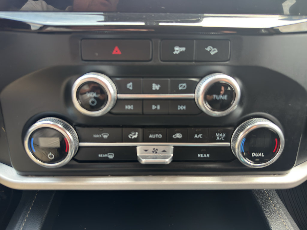 Used 2023 Ford Expedition Max XLT AWD/4WD image 27