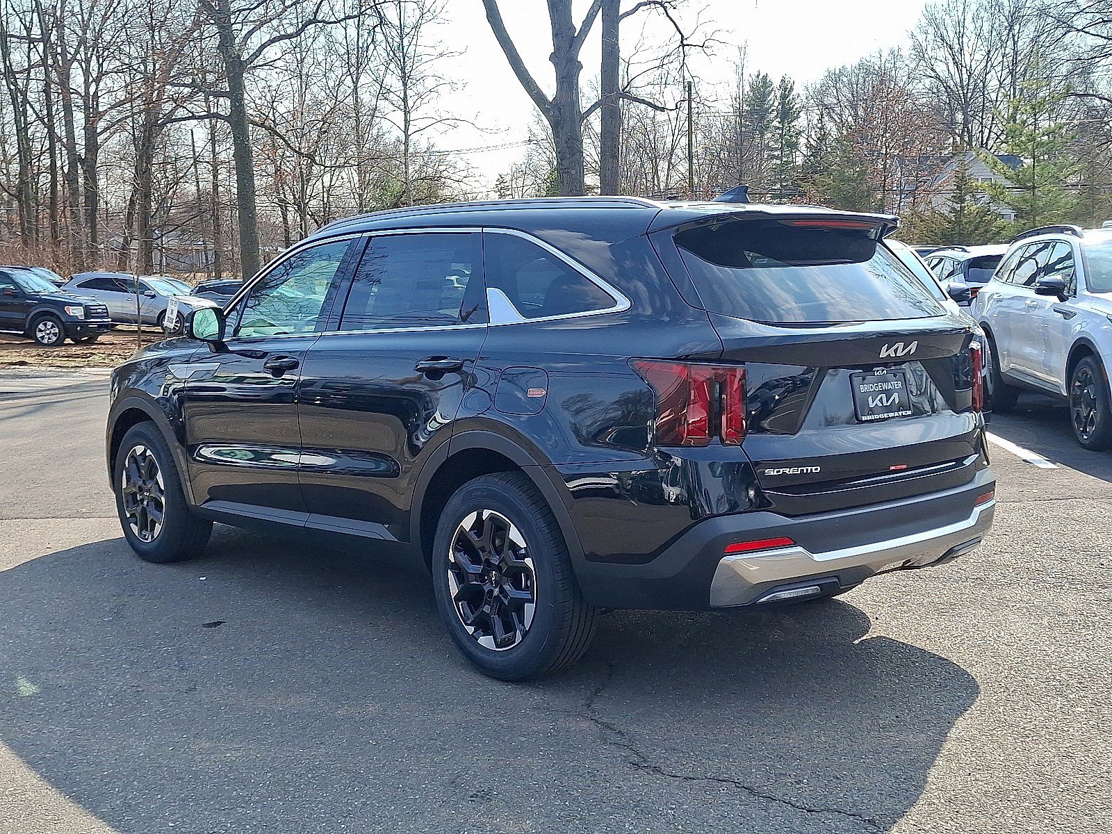 New 2026 Kia Sorento S image 3