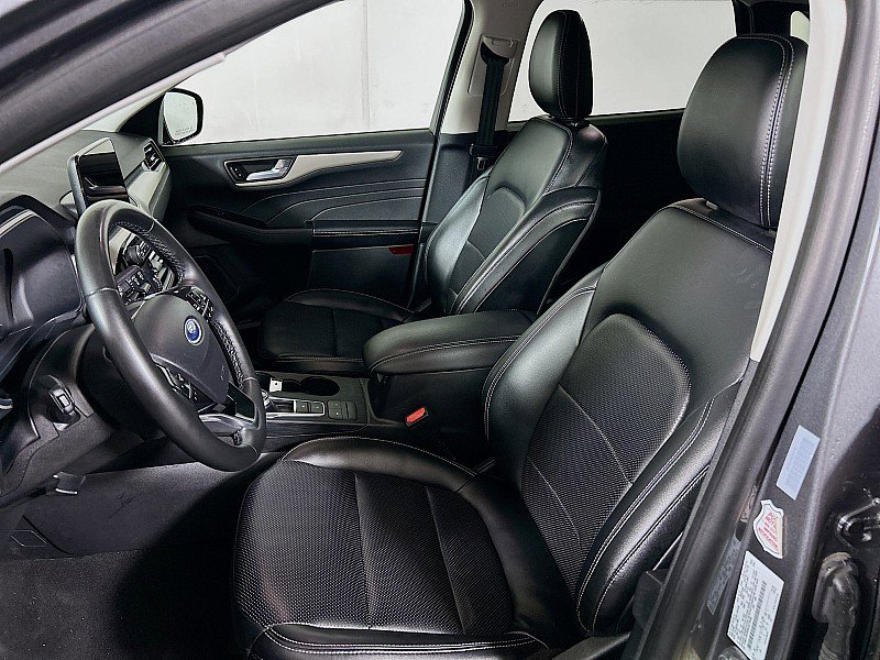 Used 2022 Ford Escape SEL image 11