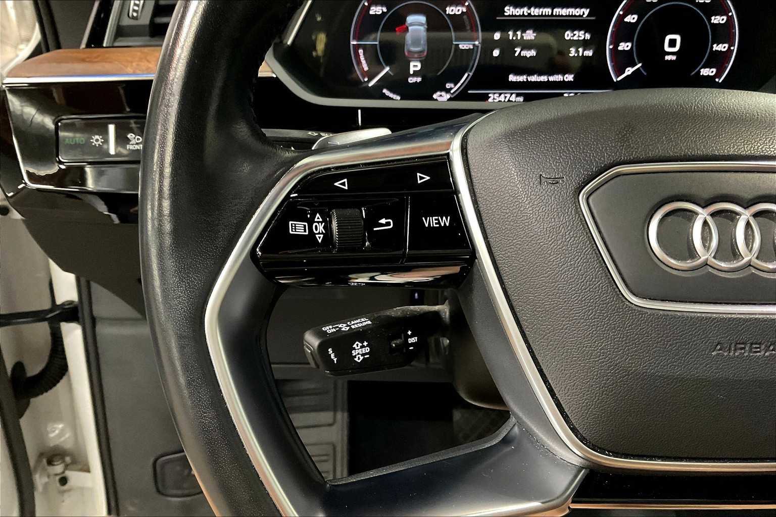 Certified 2021 Audi e-tron Prestige w/ Prestige Package image 20