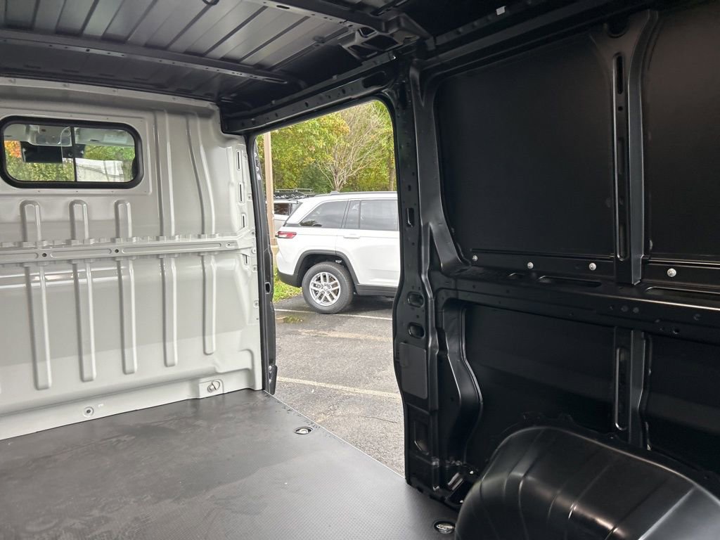 New 2026 RAM ProMaster 2500 w/ Convenience Group FWD image 34