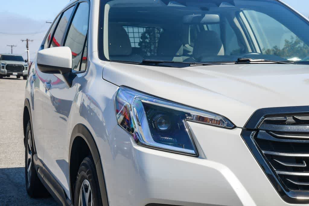 Used 2023 Subaru Forester Premium AWD/4WD image 4