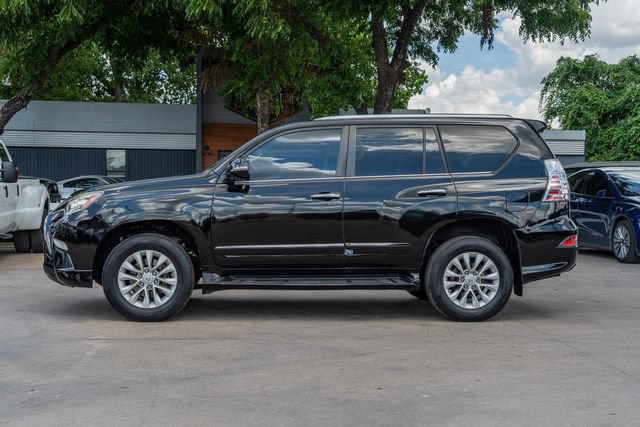Used 2016 Lexus GX 460 w/ Premium Package AWD/4WD image 3