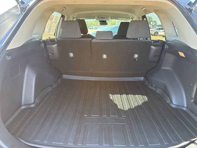 Used 2019 Toyota RAV4 LE image 37