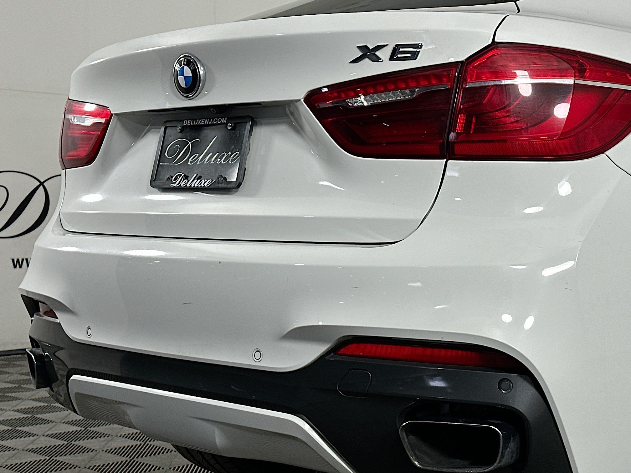 Used 2019 BMW X6 xDrive50i w/ M Sport Package AWD/4WD image 25