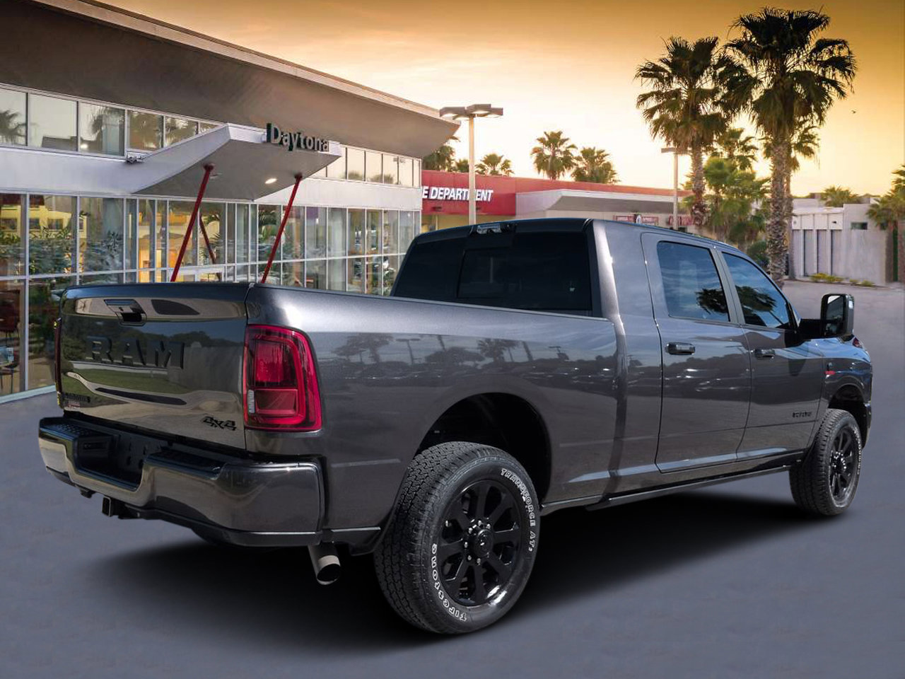Certified 2025 RAM 2500 Laramie AWD/4WD image 3