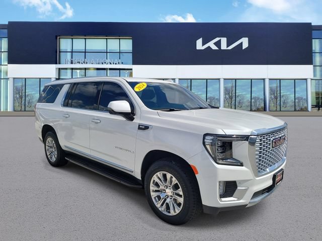 Used 2024 GMC Yukon XL Denali w/ Max Trailering Package AWD/4WD image 2