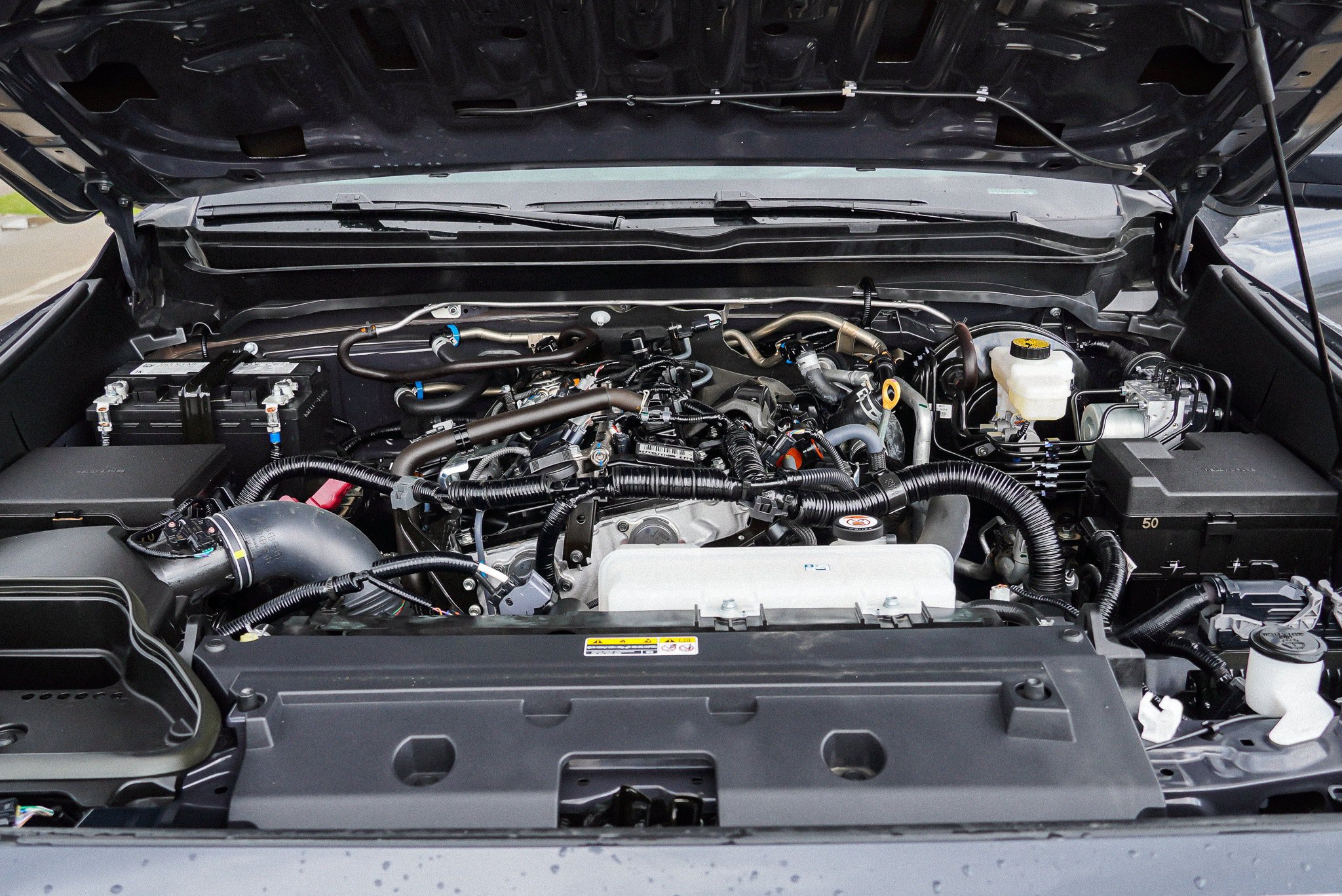 Certified 2025 Toyota Tacoma SR5 AWD/4WD image 15