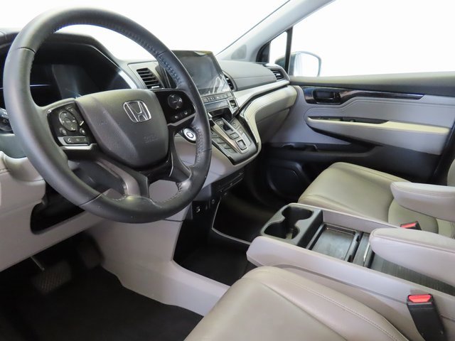 Used 2024 Honda Odyssey Touring image 4