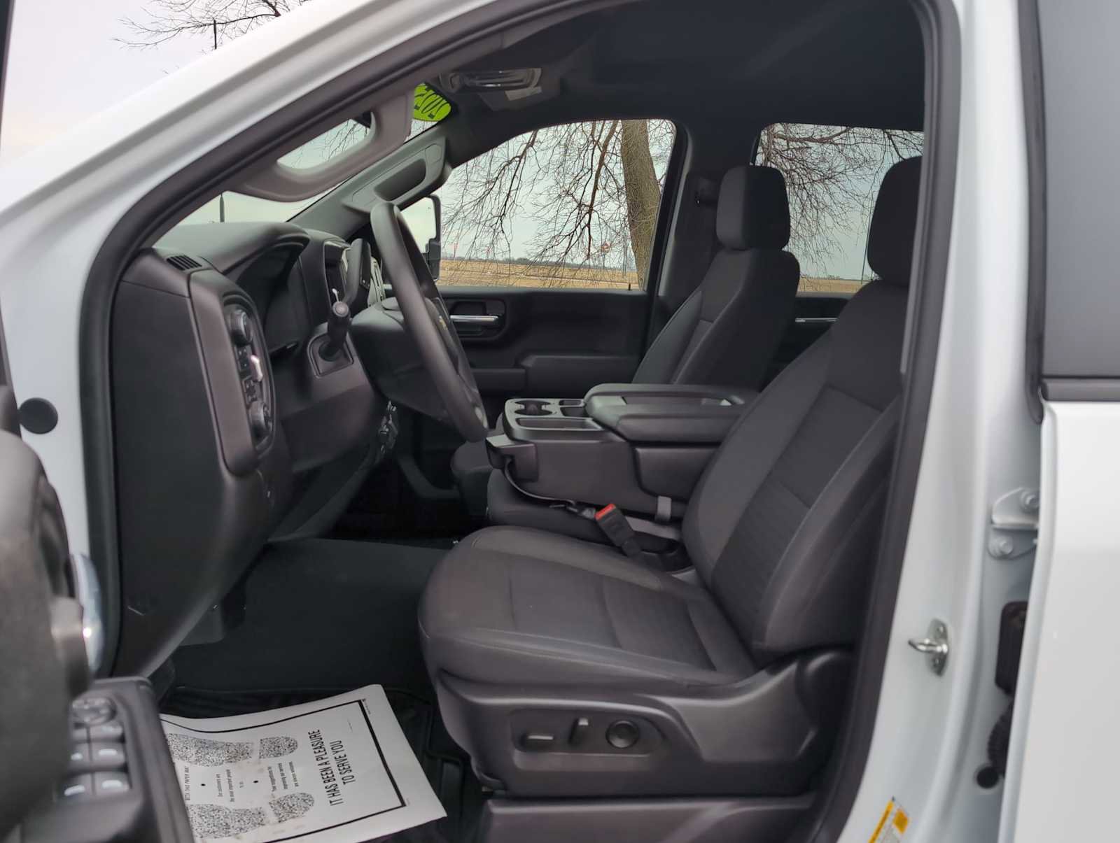 Used 2025 Chevrolet Silverado 2500 Custom w/ Custom Value Package image 18