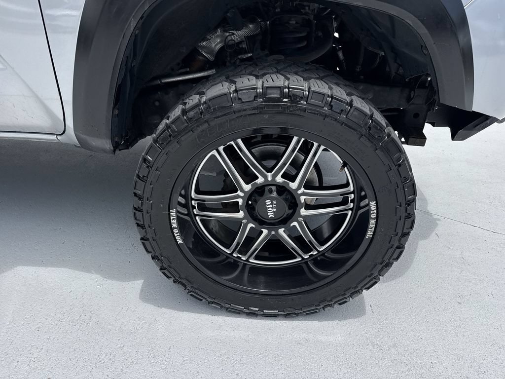 Used 2017 Toyota Tacoma TRD Sport w/ Tow Package RWD image 57