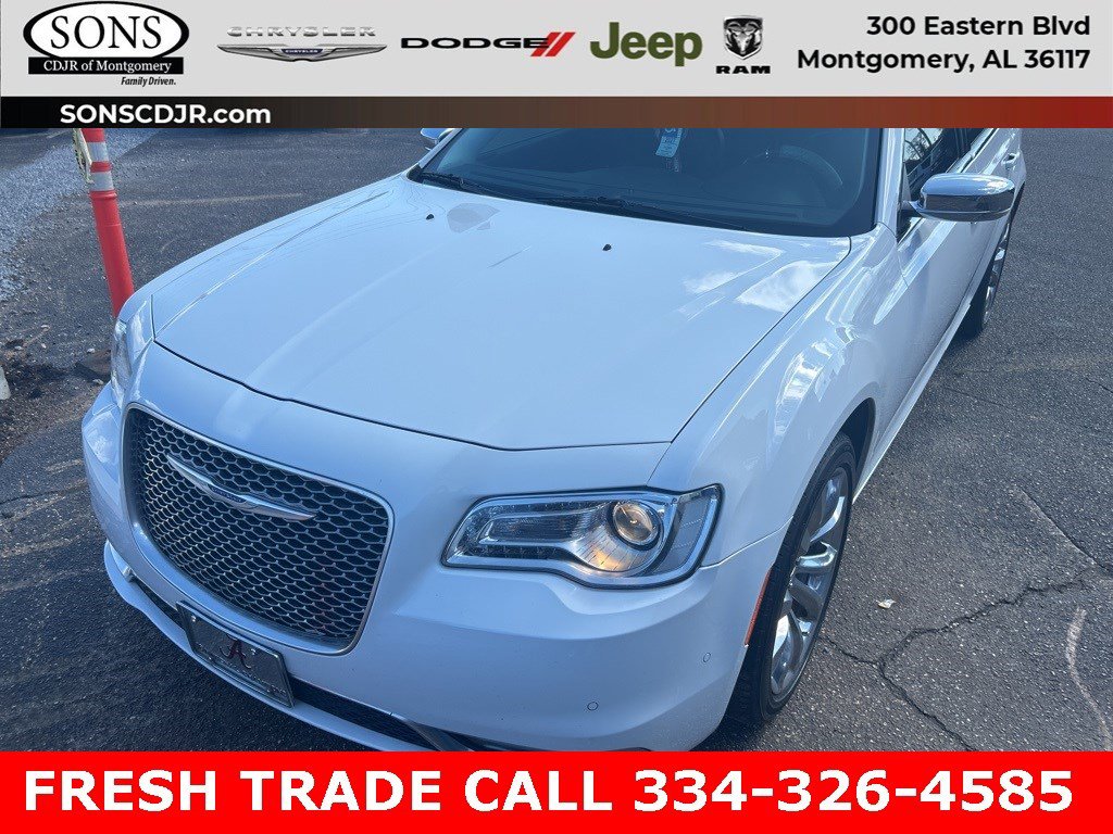Used 2021 Chrysler 300 Touring L image 1