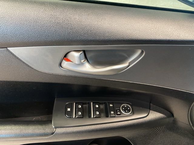 Used 2019 Kia Forte LXS image 22