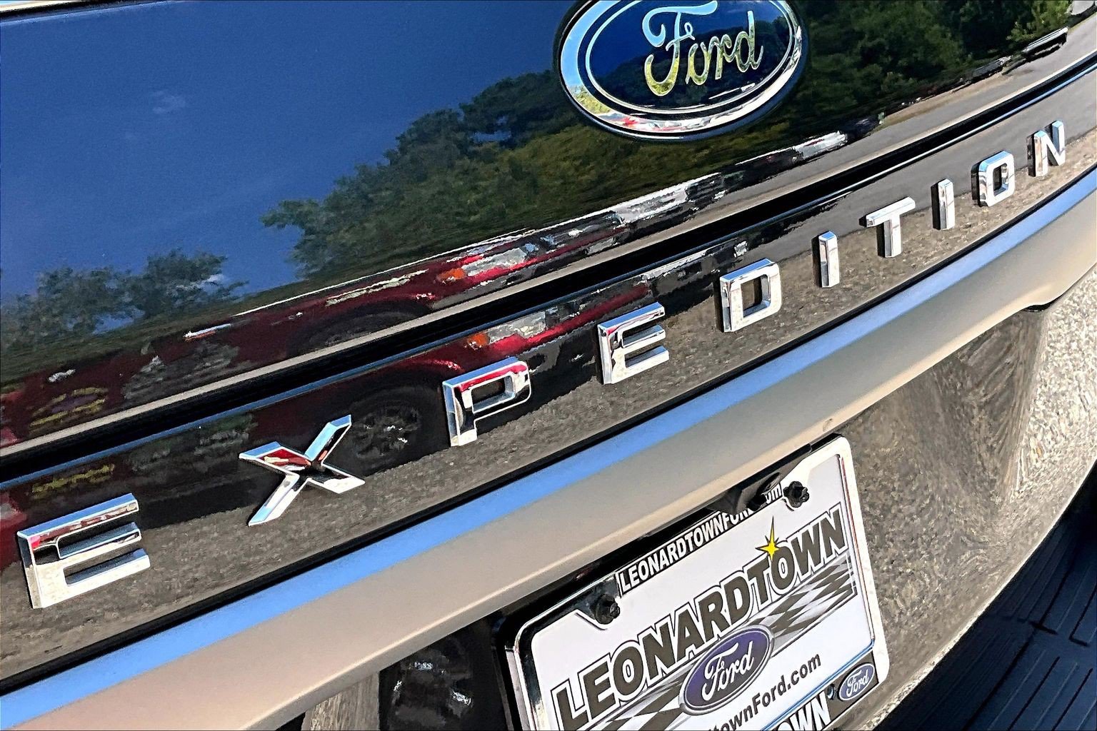 Certified 2024 Ford Expedition XLT AWD/4WD image 35