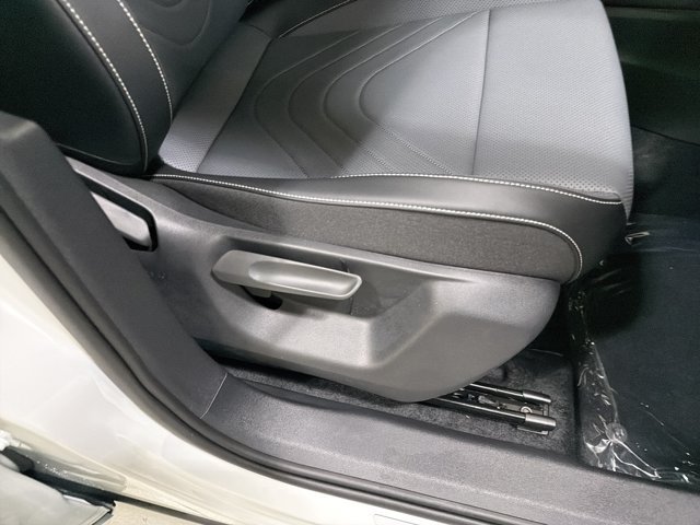 New 2026 Volkswagen Tiguan SE R-Line AWD/4WD image 38