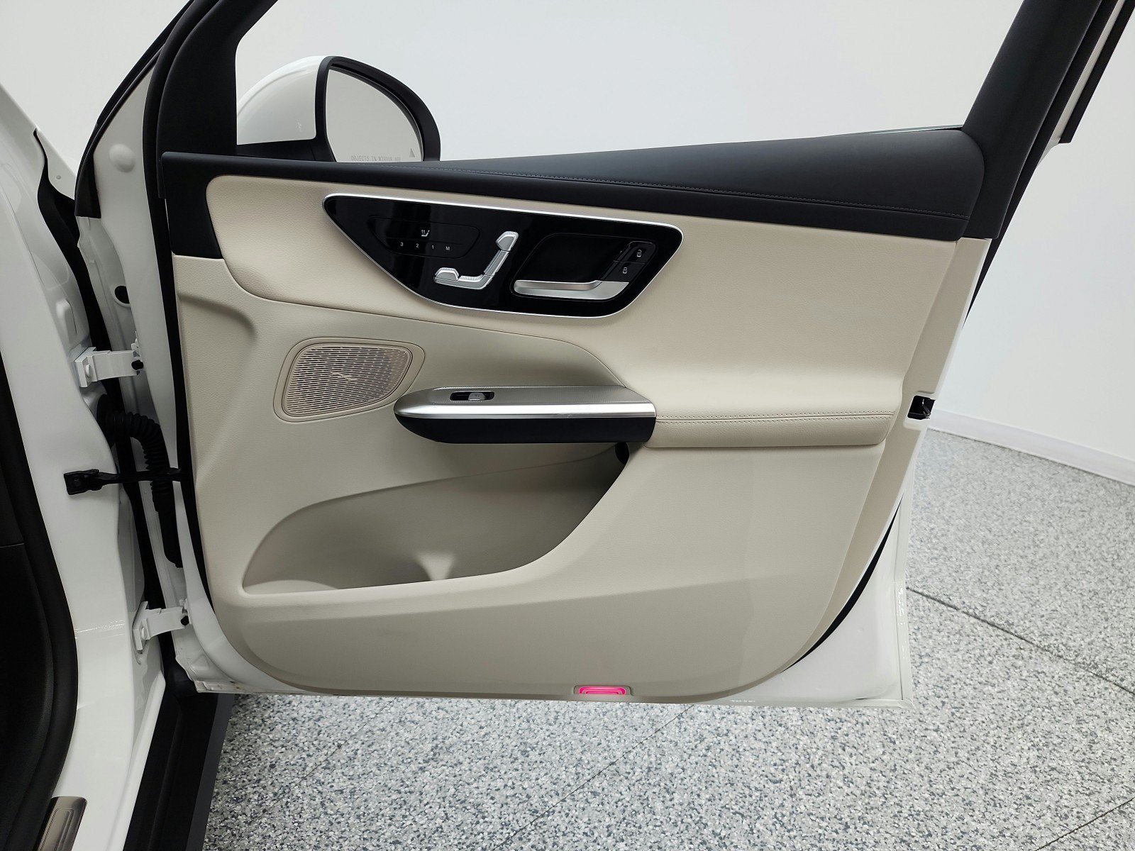 Certified 2024 Mercedes-Benz GLC 300 4MATIC image 19