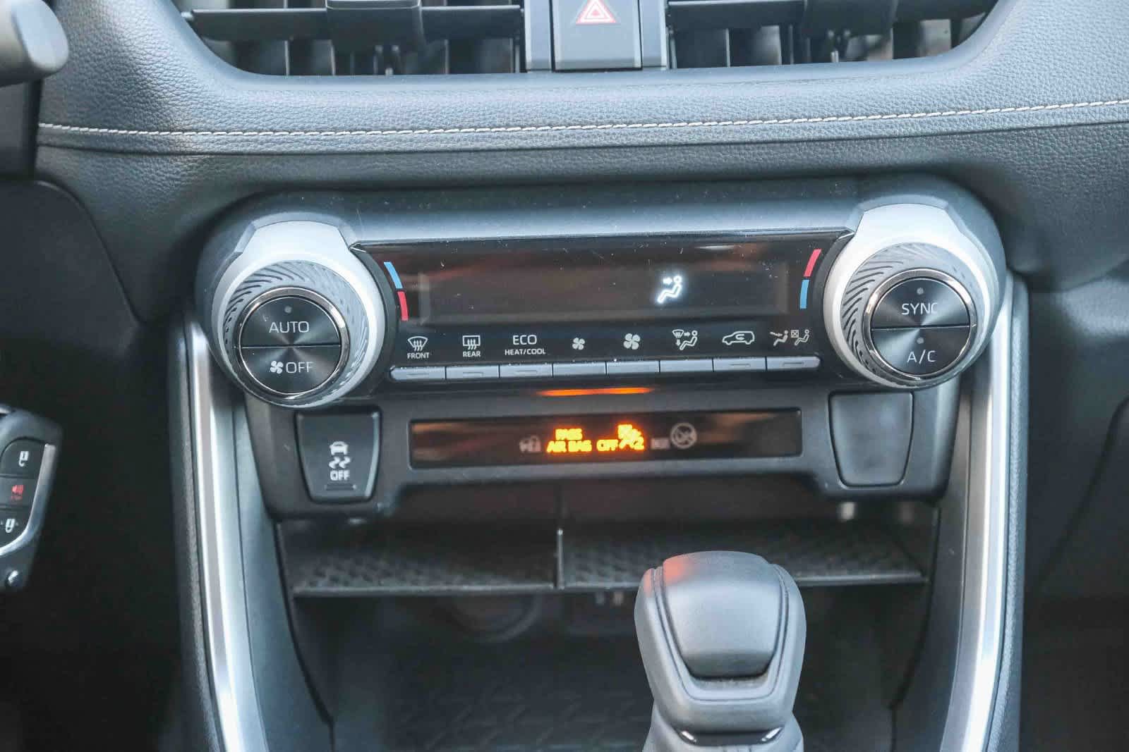 Certified 2025 Toyota RAV4 LE AWD/4WD image 15