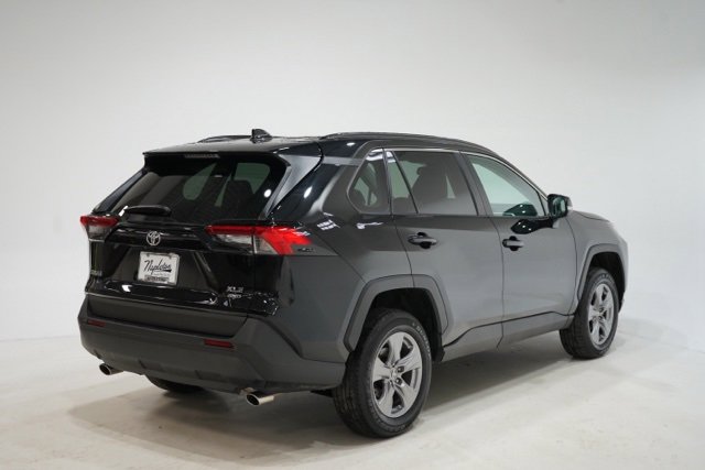 Used 2024 Toyota RAV4 XLE image 7